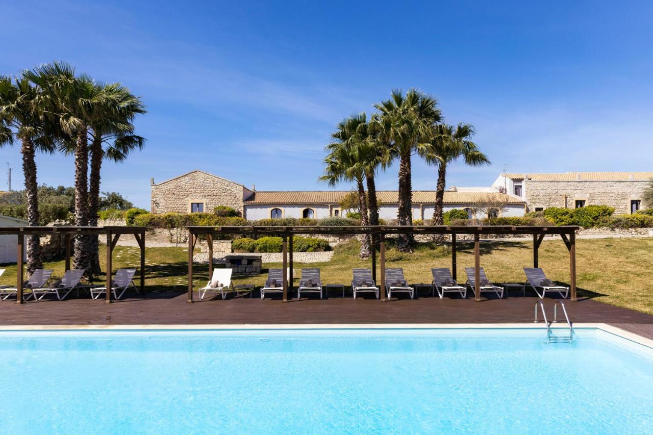 Masseria Del Carrubo Noto Exterior photo