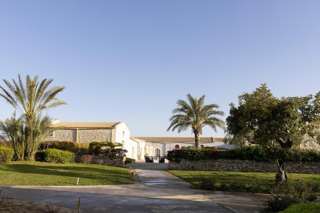 Masseria Del Carrubo Noto Exterior photo